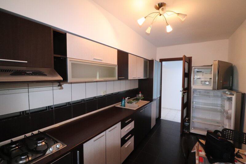 Sos Pantelimon 258, 4 camere 90 mp, etaj 9 /12, vedere superba