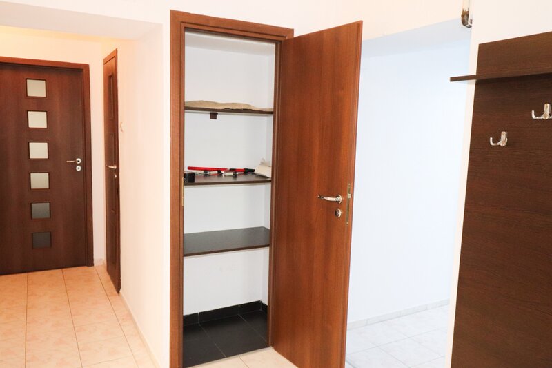 Sos Pantelimon 258, 4 camere 90 mp, etaj 9 /12, vedere superba